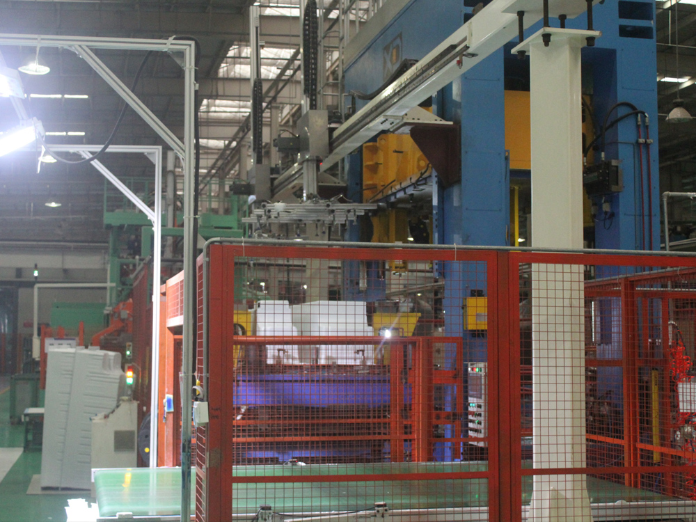 ​龙门式机械手