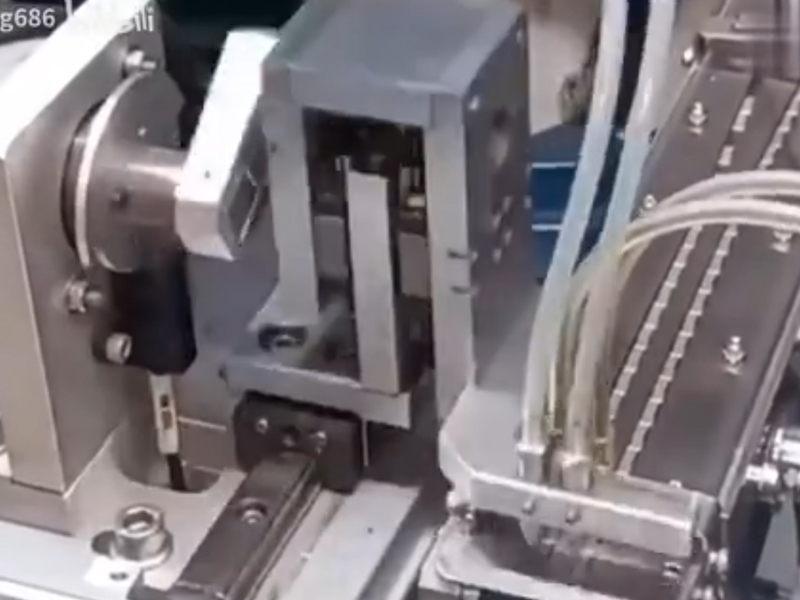 正弦机械手与气缸机械手